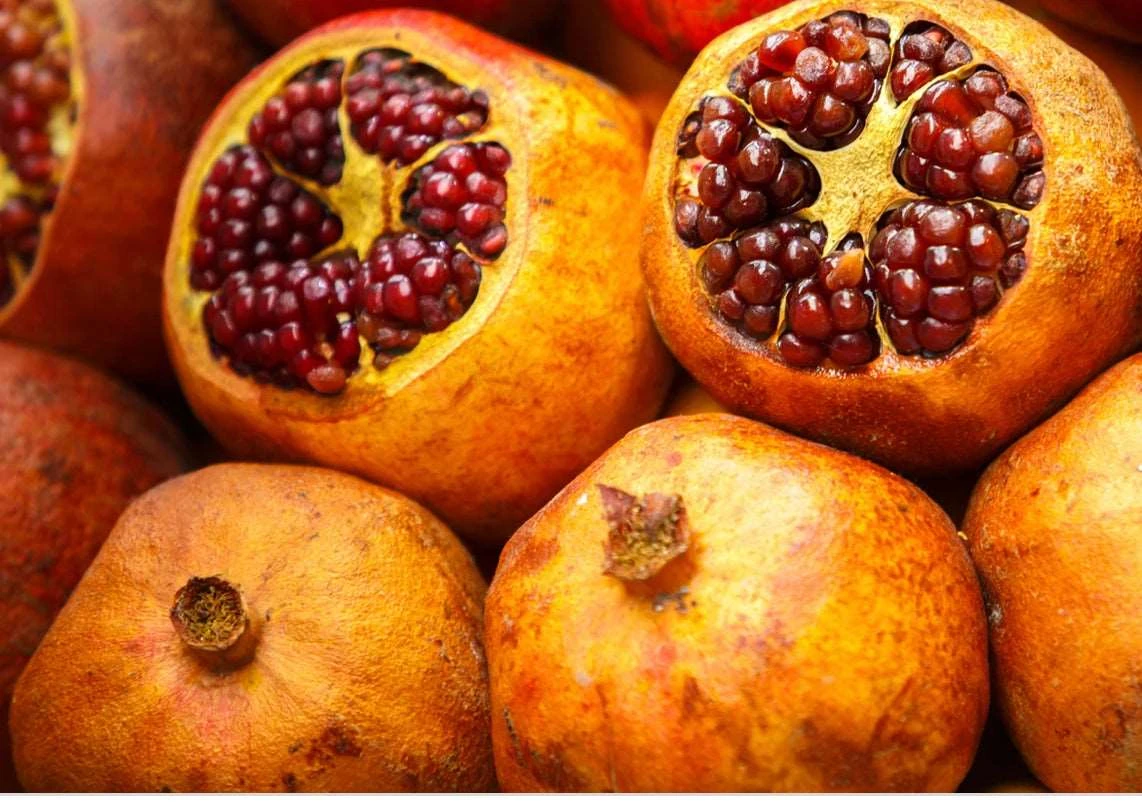 Sirenevyi Pomegranate